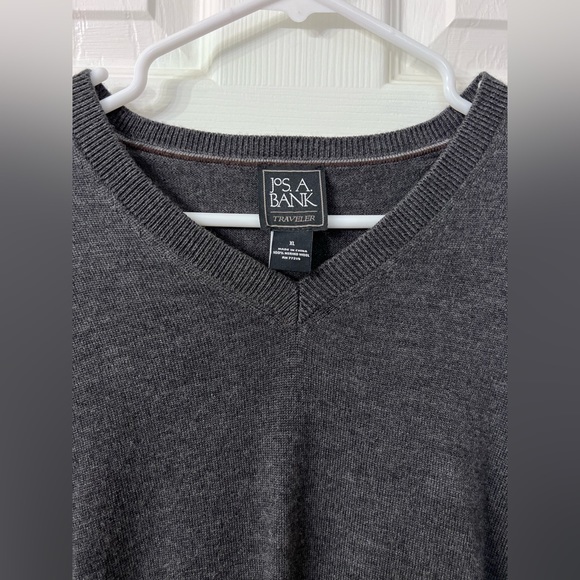 Men’s V Neck Sweater - Picture 3 of 11